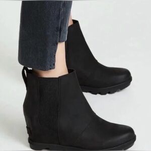 Sorel Joan Rhapsody Leather Chelsea Wedge Ankle Booties